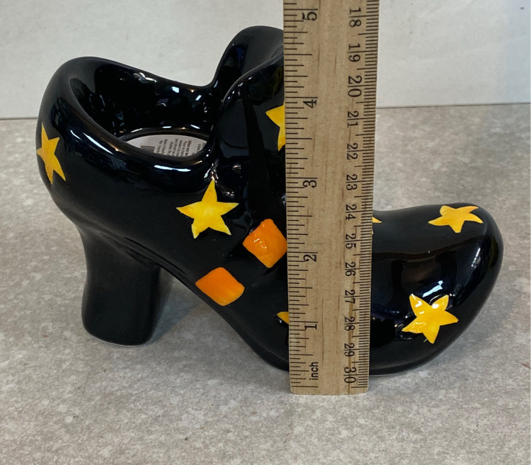 Witch Shoe Candleholder