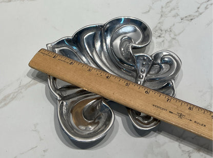 Mariposa Dish