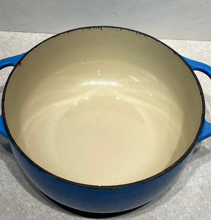 Lodge Covered Pot