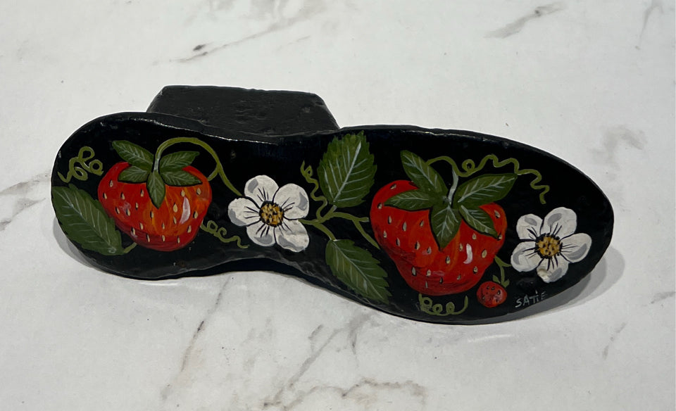 Strawberry Decor