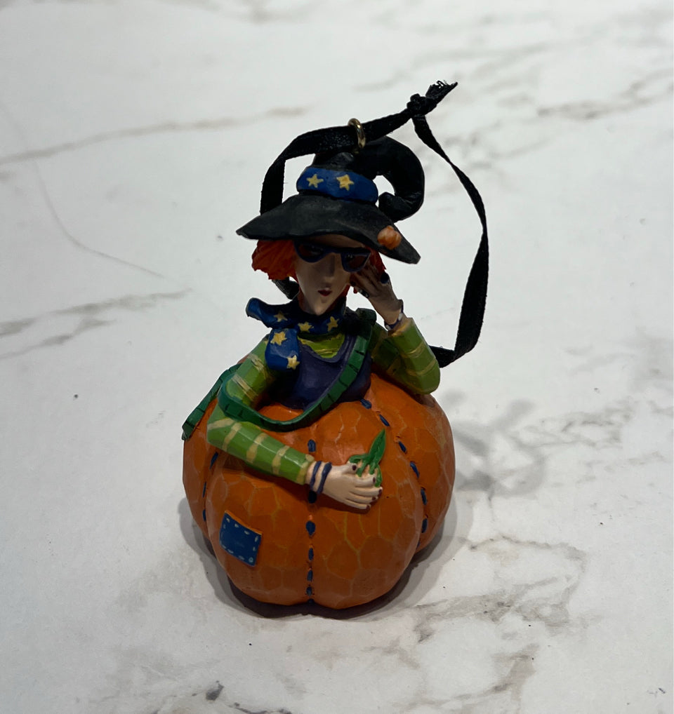 Halloween Figurine