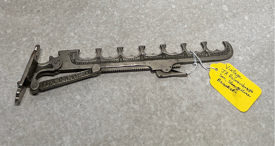 Palmenberg Bracket