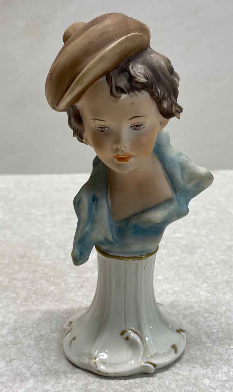 Italy Figurine