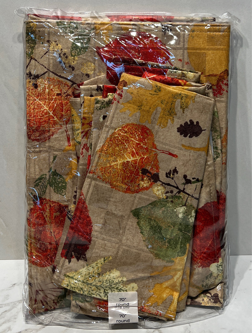 Tablecloth With Napkins