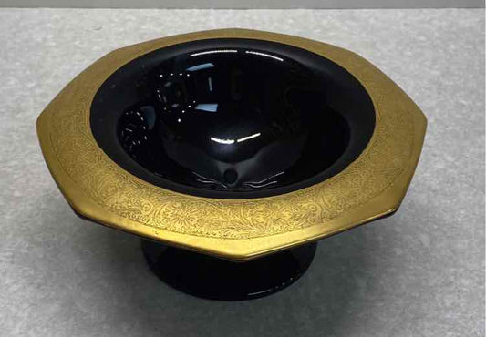 Pedestal Bowl