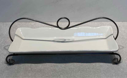 Dish With Stand