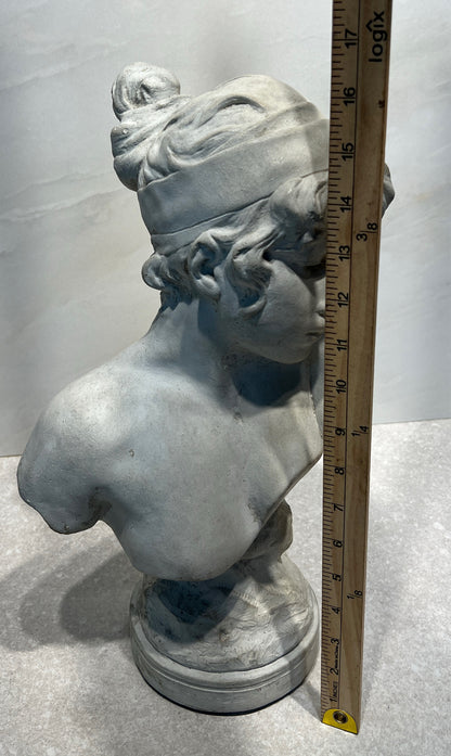 Statue