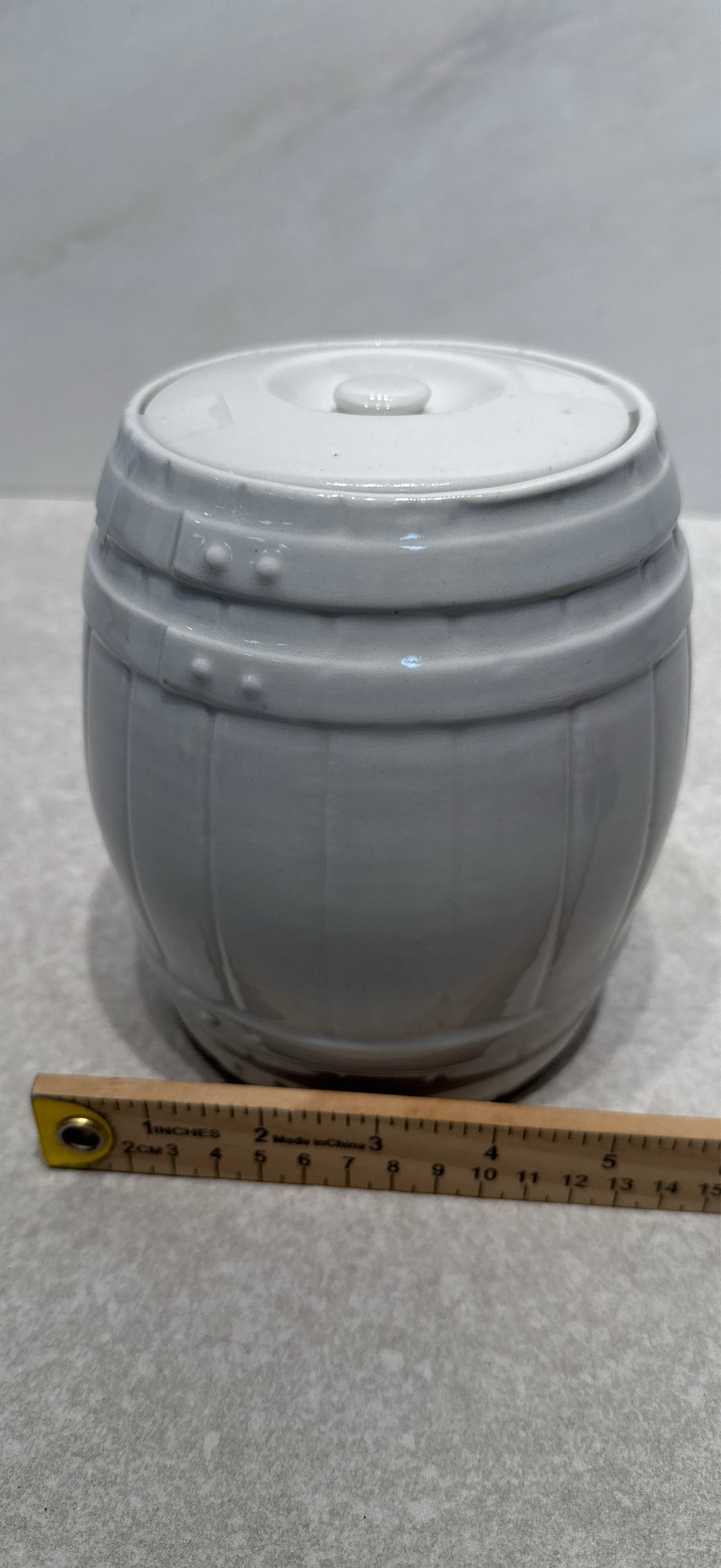 Covered Barrel Jar  Hansen