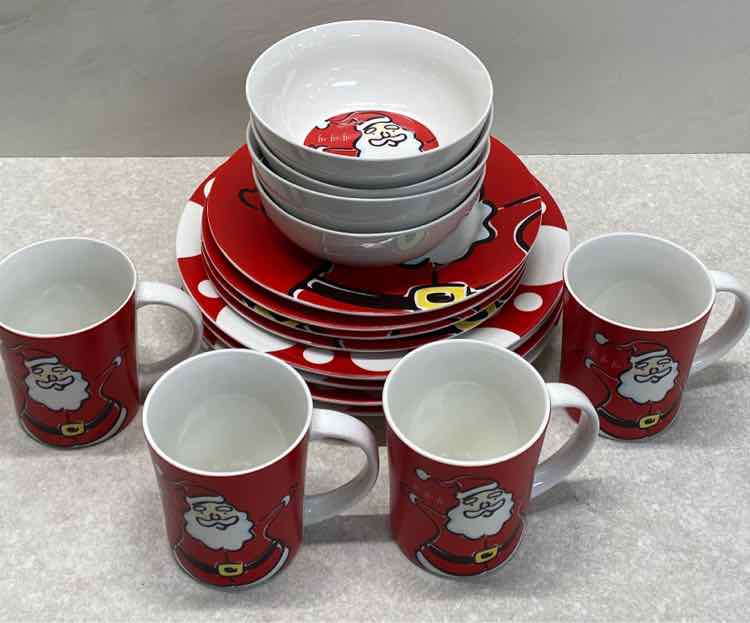 Santa Dinnerware Set