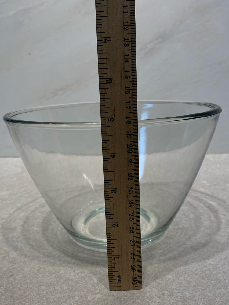 Pair of Anchor Hocking Bowls