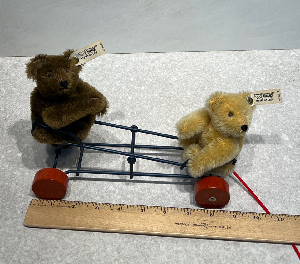 Steiff Bears on Seesaw 0132/24