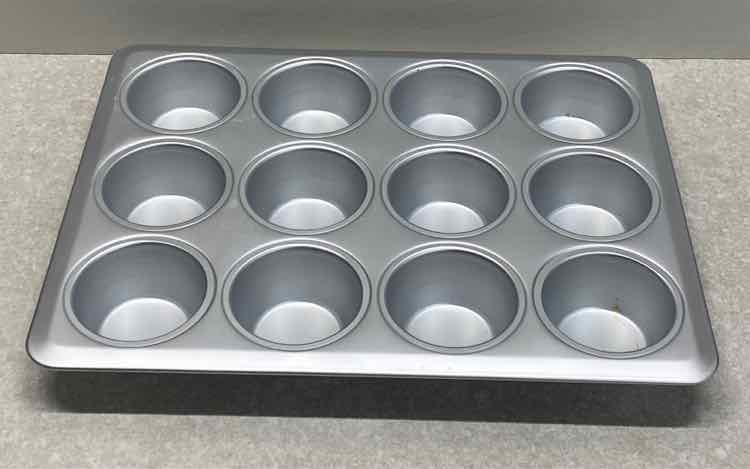 Muffin pan