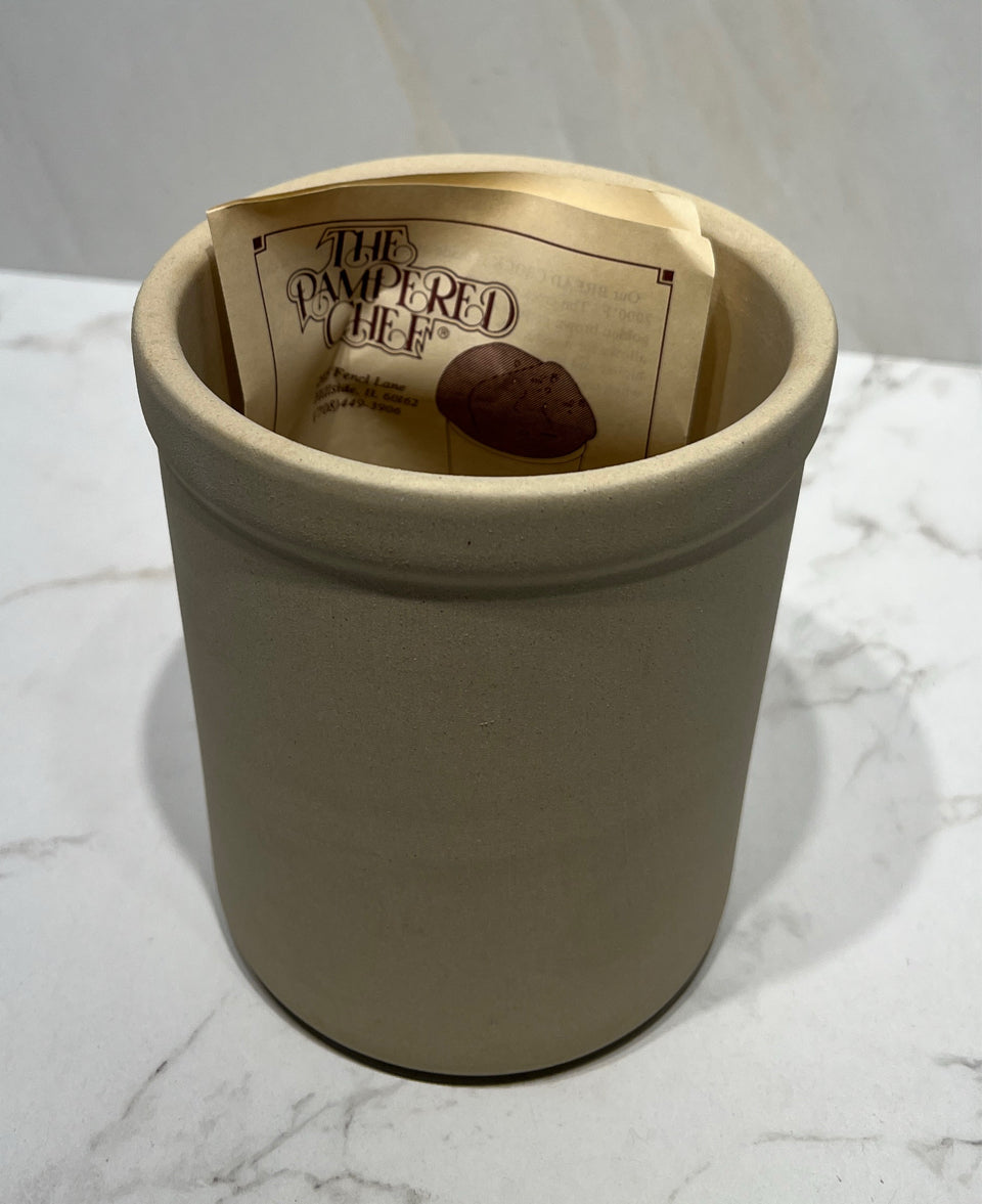 Pampered Chef Baking Crock