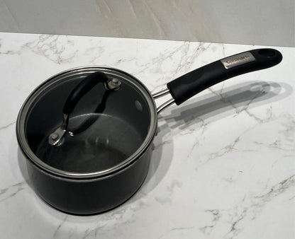 Covered Cuisinart Pot