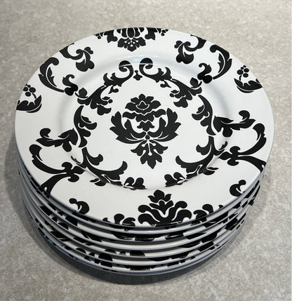 Set of 8 Plates