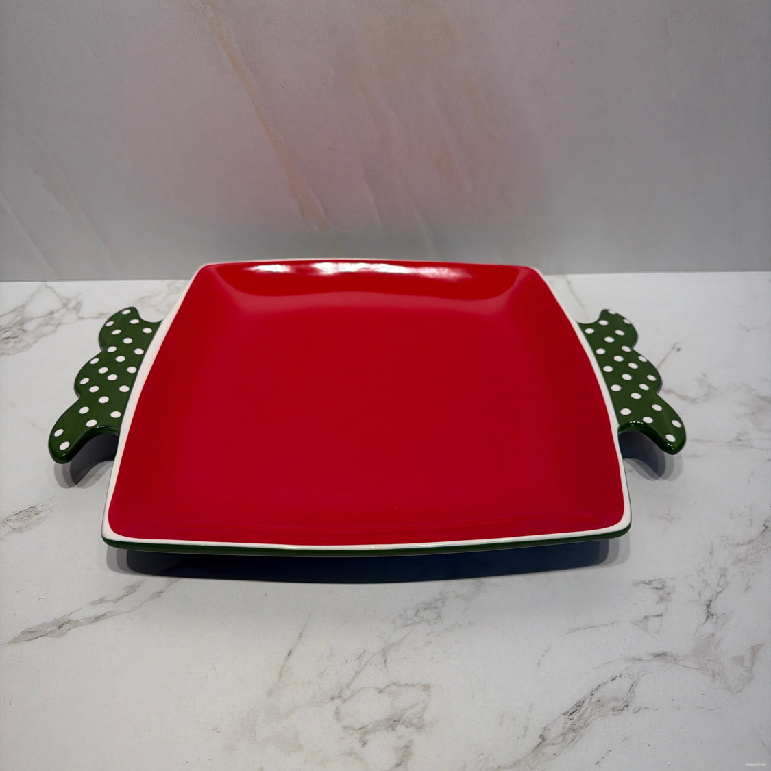 Pier 1 Tray