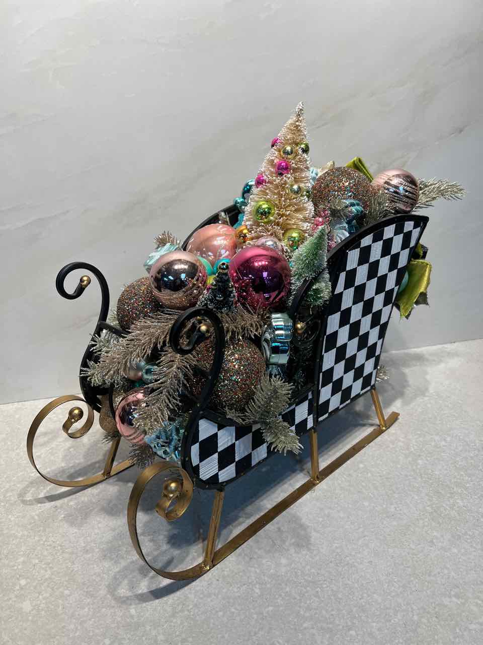 Sleigh with Ornaments