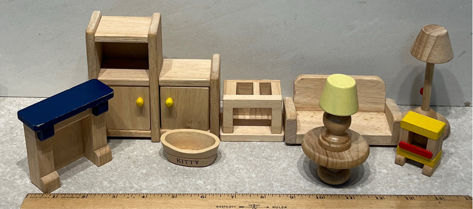 Family Room  Doll  Pieces
