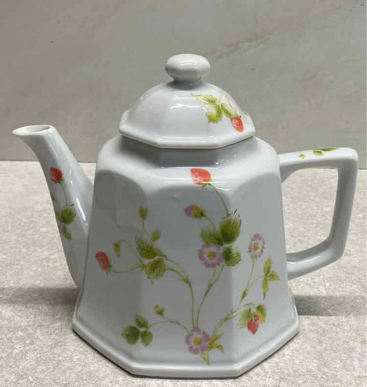 Strawberry Fields Teapot