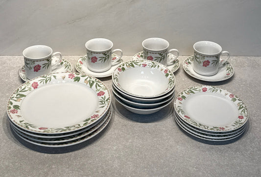 Floral Dinnerware Set - New