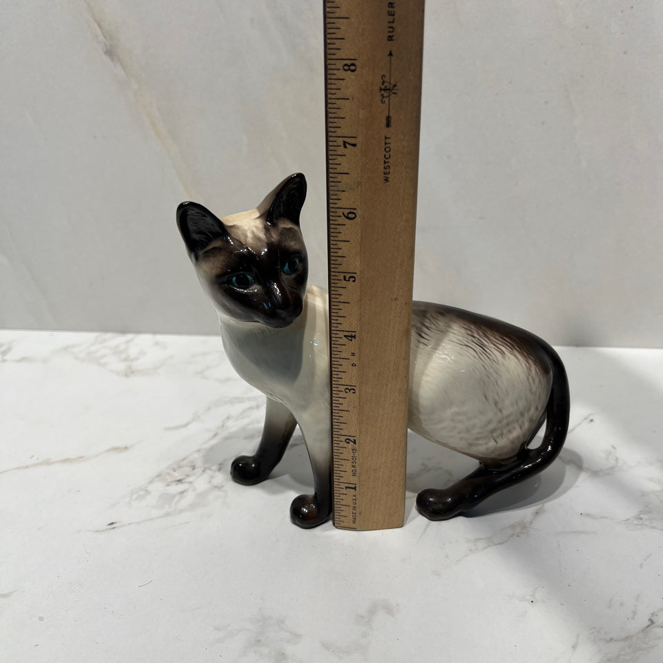 Beswick Cat