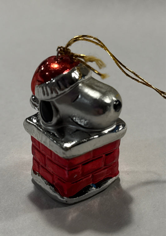 Metal Snoopy Ornament