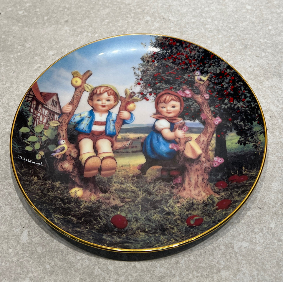 Hummel Plate