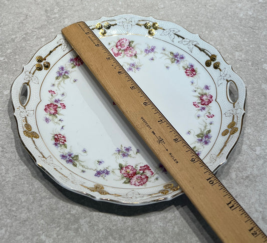 Handled Dish