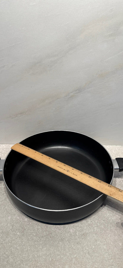 T-Fal Covered Pan