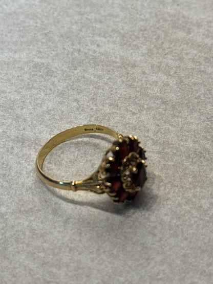 18K Gold Garnet Ring Sz. 6.25