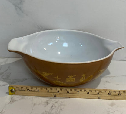 Pyrex Bowl