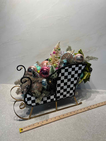 Sleigh with Ornaments