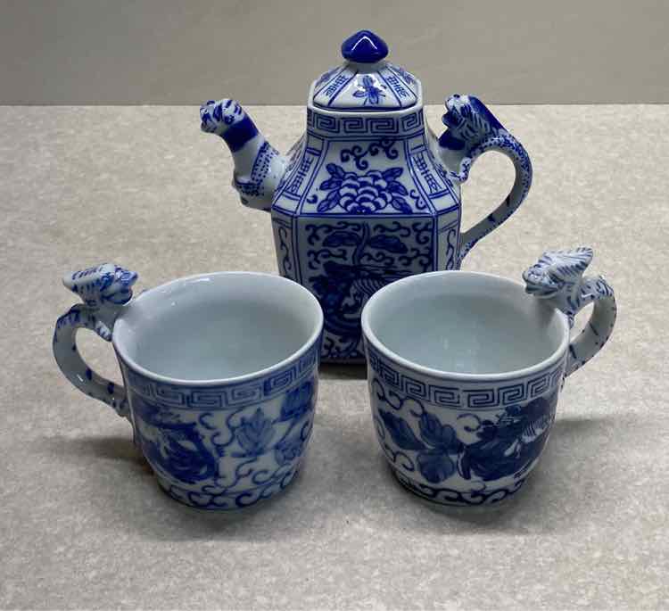 Teapot and 2 Cups