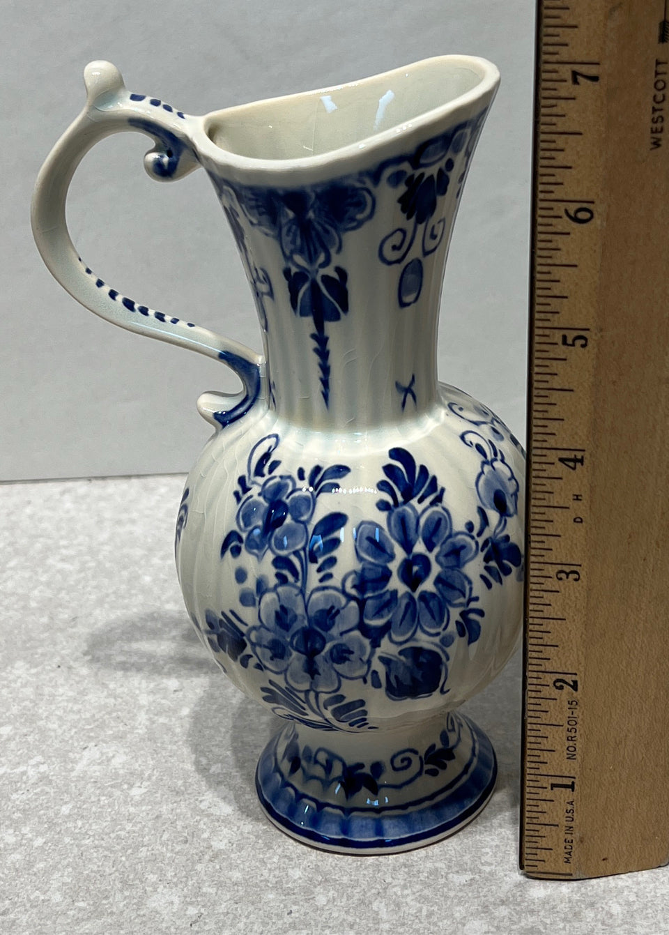 Holland Pitcher