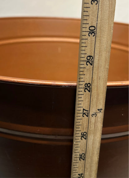 Bucket on stand
