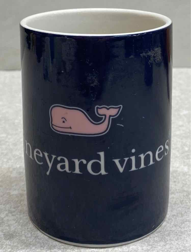 Vineyard Vines Candle