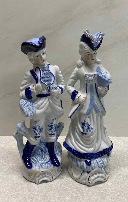 Pair of Figurines