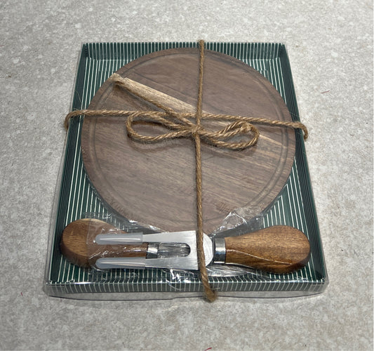 Dish with Spreader