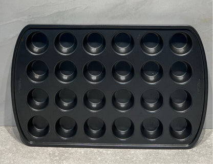 Wilton Baking Pan
