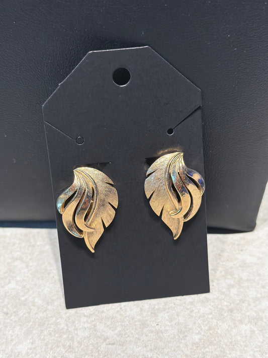 Trifari Clip on Earrings