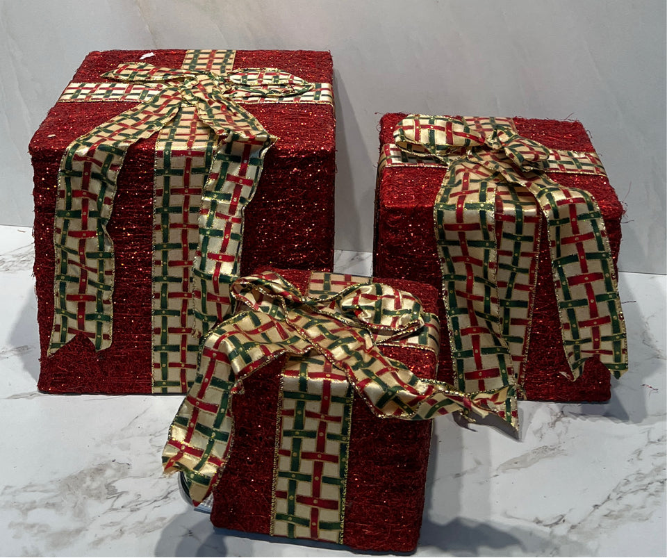 Set of 3 Lighted Presents