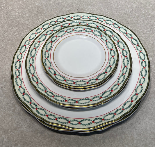 Wedgwood Royal Garland - Set of 6 Plates