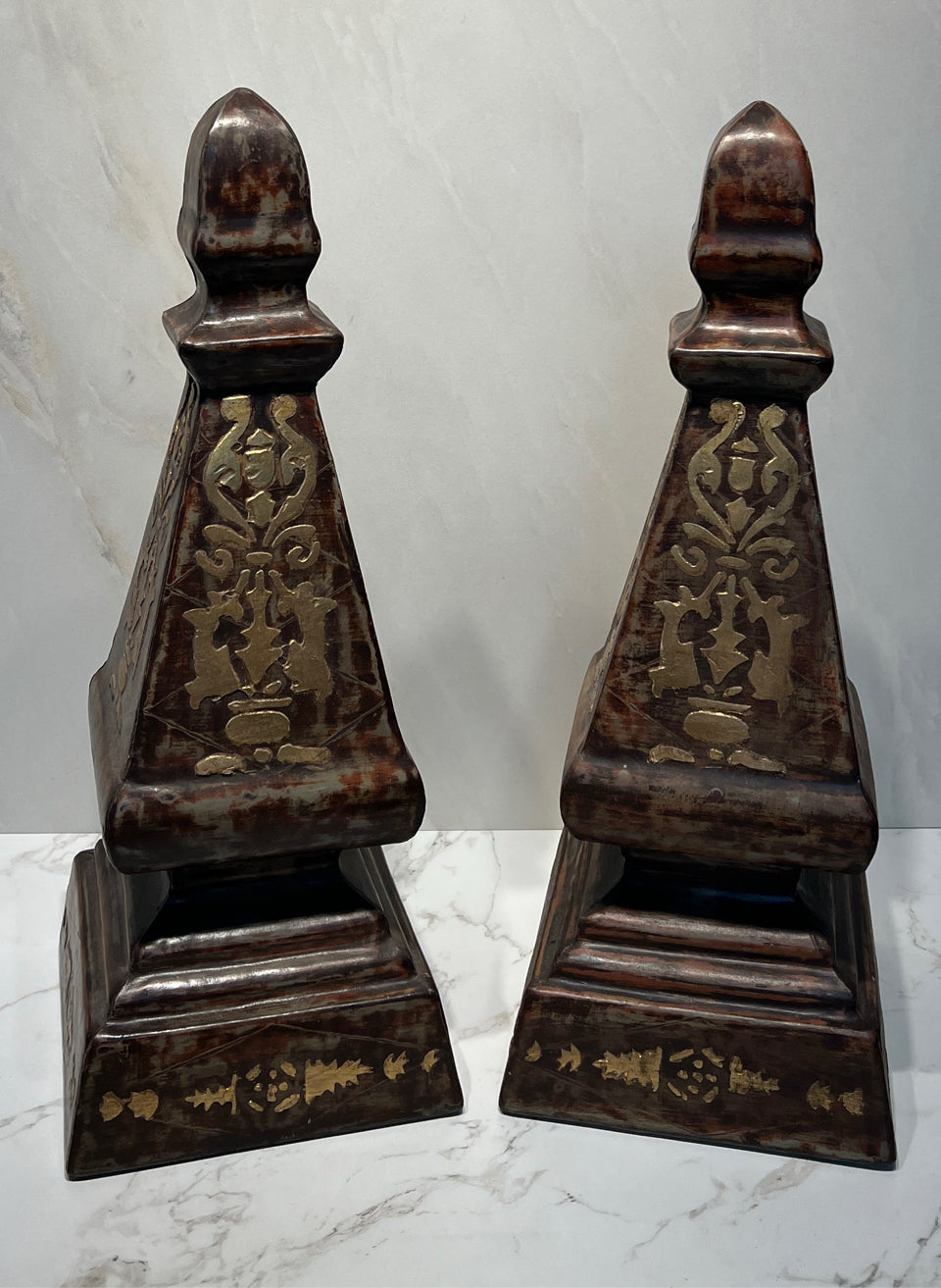 Set of 2 Figurines