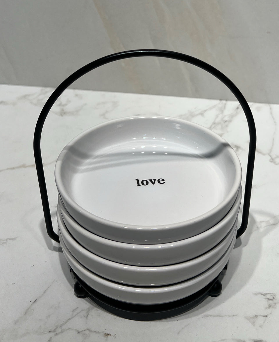 Set of 4 Dishes With Holder
