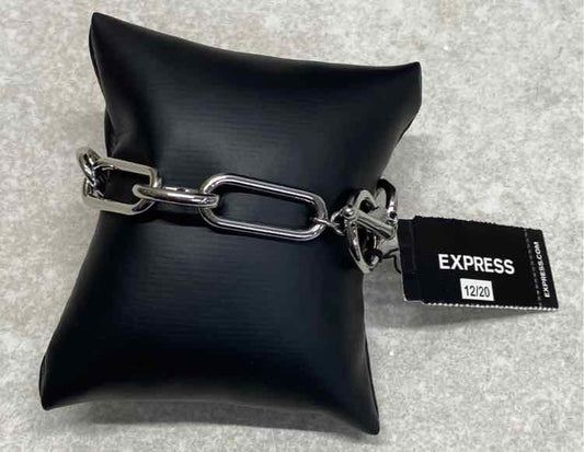 Express bracelet