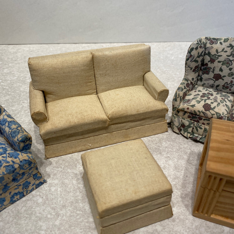 Doll House Lot