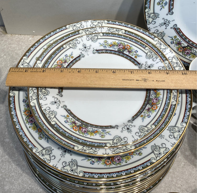 Mikasa Cambridge Dinnerware Set