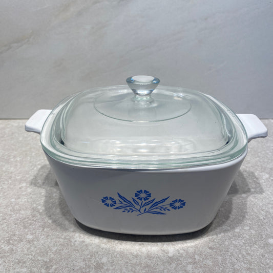 Covered Corning Ware 1.75 QT