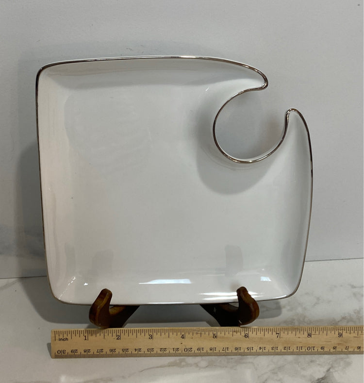 Set of 8 Royal Doulton Plates