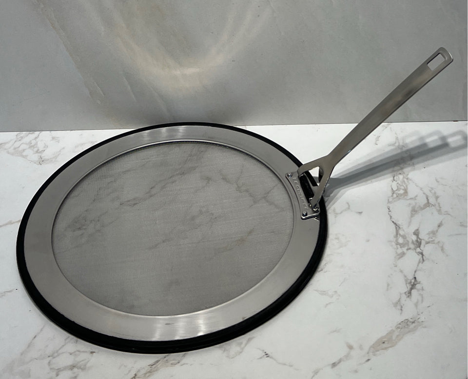 Le Creuset Splatter Guard